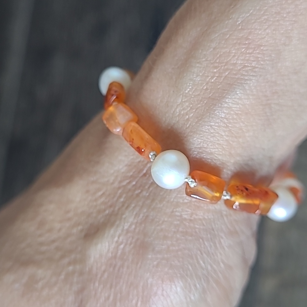 14kt Gold and Carnelian Bracelet: Handmade Jewelry